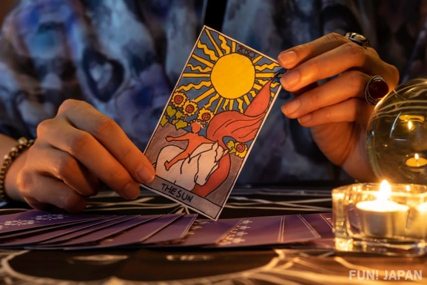 Bài Tarot là gì? Hướng dẫn cách xem bài Tarot online miễn phí tại nhà